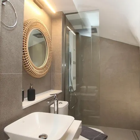 Villa Capro - Milos Bay Villas