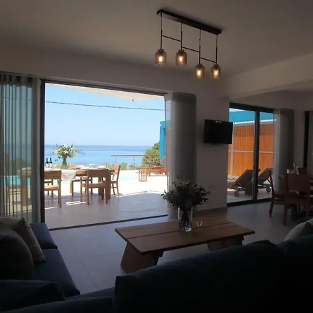 Capro - Milos Bay Villas * Áyios Nikítas