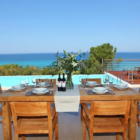 Capro - Milos Bay Villas Willa Áyios Nikítas