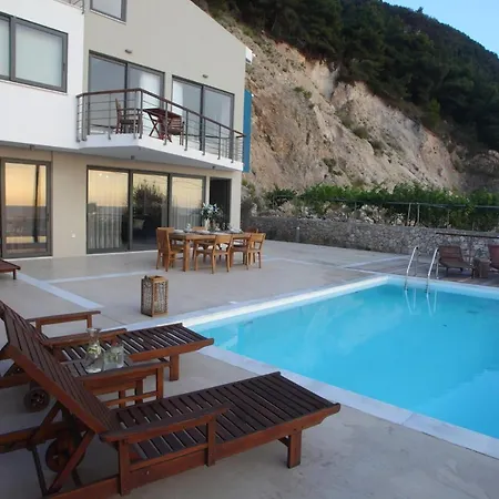 Capro - Milos Bay Villas Willa Áyios Nikítas