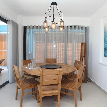 Capro - Milos Bay Villas Willa *