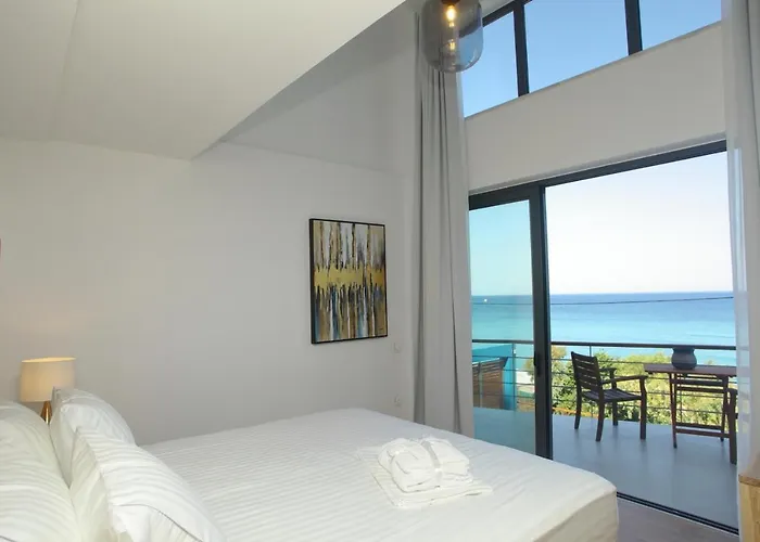 Villa Capro - Milos Bay Villas