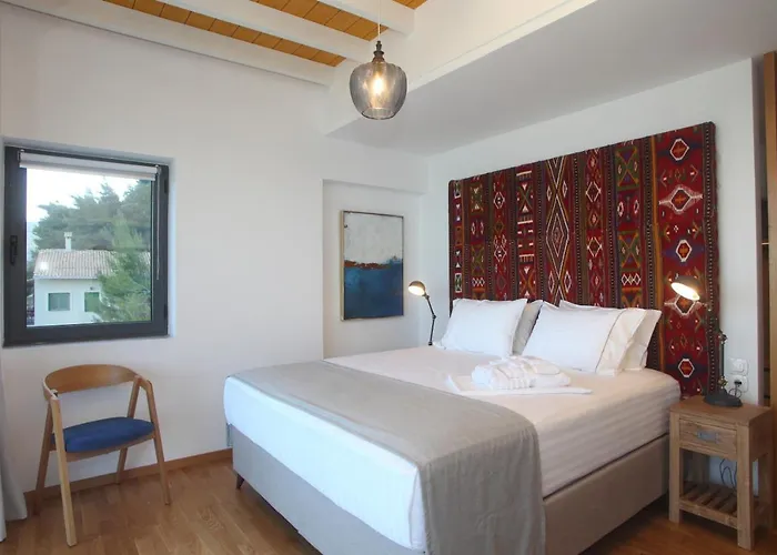 Capro - Milos Bay Villas *
