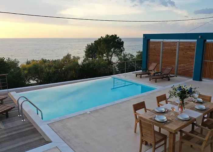 Capro - Milos Bay Villas Áyios Nikítas